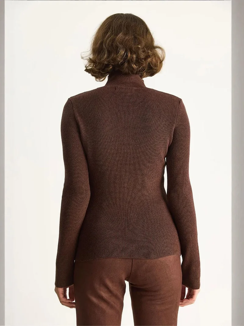 Bianco Lucci Dark Mocha Brown LUCCI Fitted Long Sleeve Knit Blouse with Snap Closure for Women | Best Price UAE