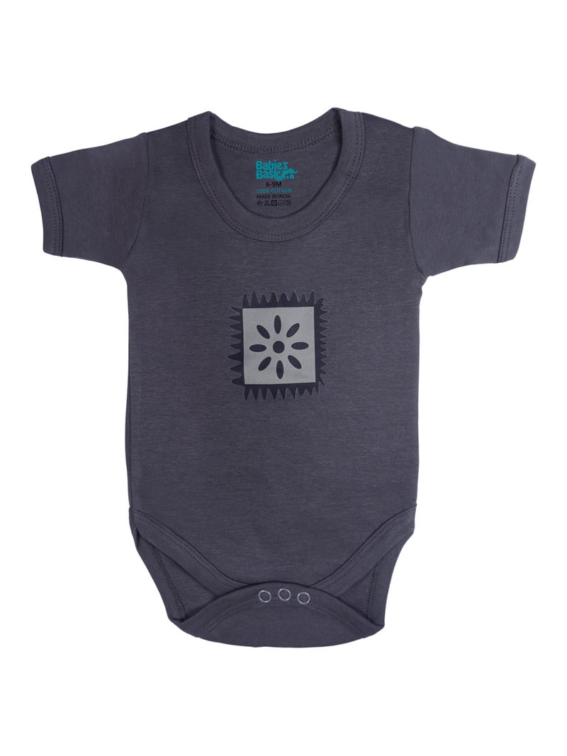 Babies Basic 5 piece Unisex 100% Cotton Sets include Bib, Romper, Mittens, Cap and Sleepsuit/Jumpsuit - Image 3