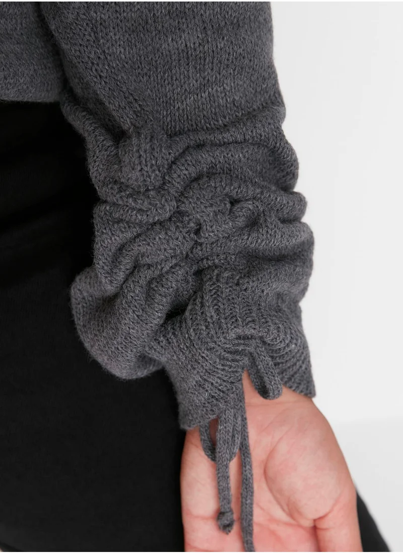 Trendyol Curve V-Neck Knitted Sweater