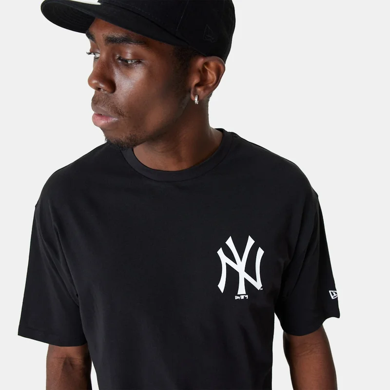 NEW ERA Black Men's MLB New York Yankees Essential T-Shirt for Men | Best Price UAE