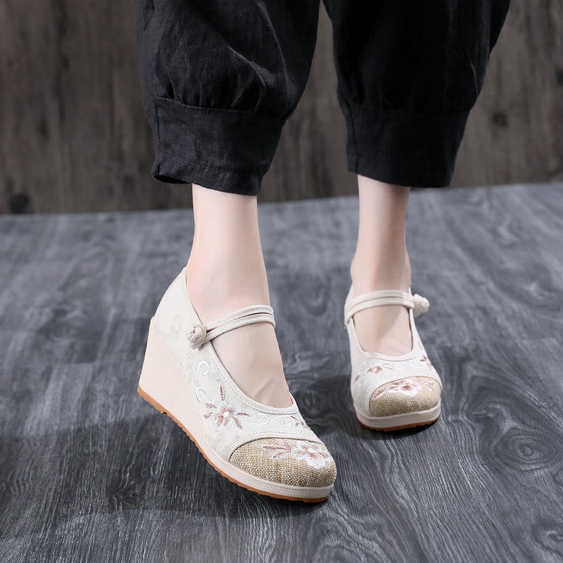 Flowers Like Brocade, Seeking Fragrance, Meet Love Mu Antique Shoes Hanfu Ethnic Style Embroidered Shoes High-Heeled Comfortable Cloth Shoes - Image 4