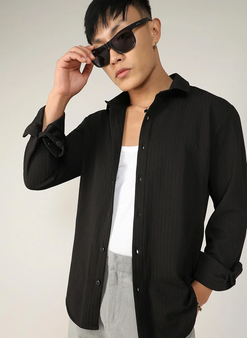 Campus Sutra Campus Sutra Men's Onyx Black Stripe-Creased Shirt For Casual Wear | Spread Collar | Long Sleeve | Button Closure | Shirt Crafted With Comfort Fit For Everyday Wear
