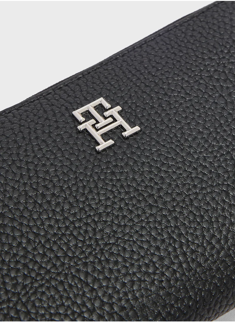 تومي هيلفيغر Emblem Large Zip Around Wallet