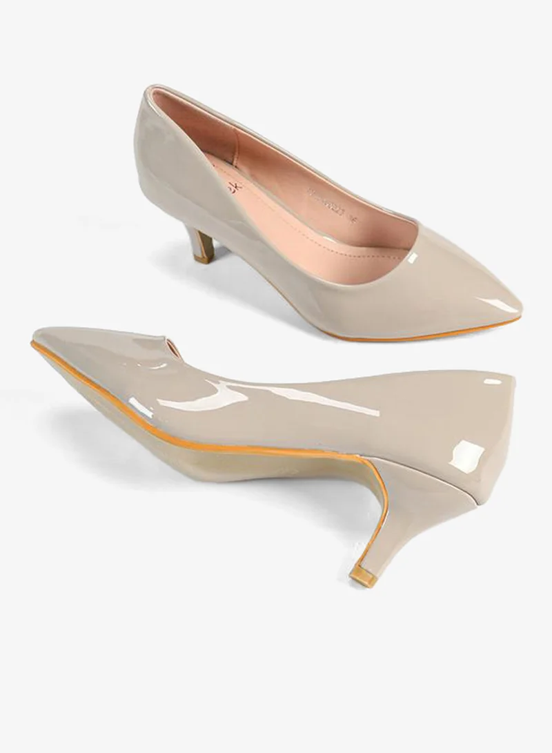 Sneak-a-Peek Sneak-a-Peek Pointed Toe Kitten Heels Pumps