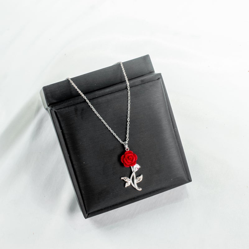 سلسلة أستانليس ستيل فضي مع دلاية شكل وردة حمراء مرصعة بفصوص الزيركون - Image 2