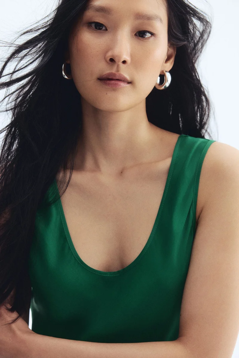 H&M Flared satin dress