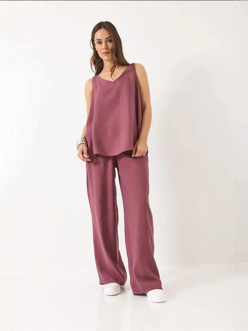 بيانكو لوتشي طقم قطن بلوزة بياقة على شكل حرف  وبنطلون