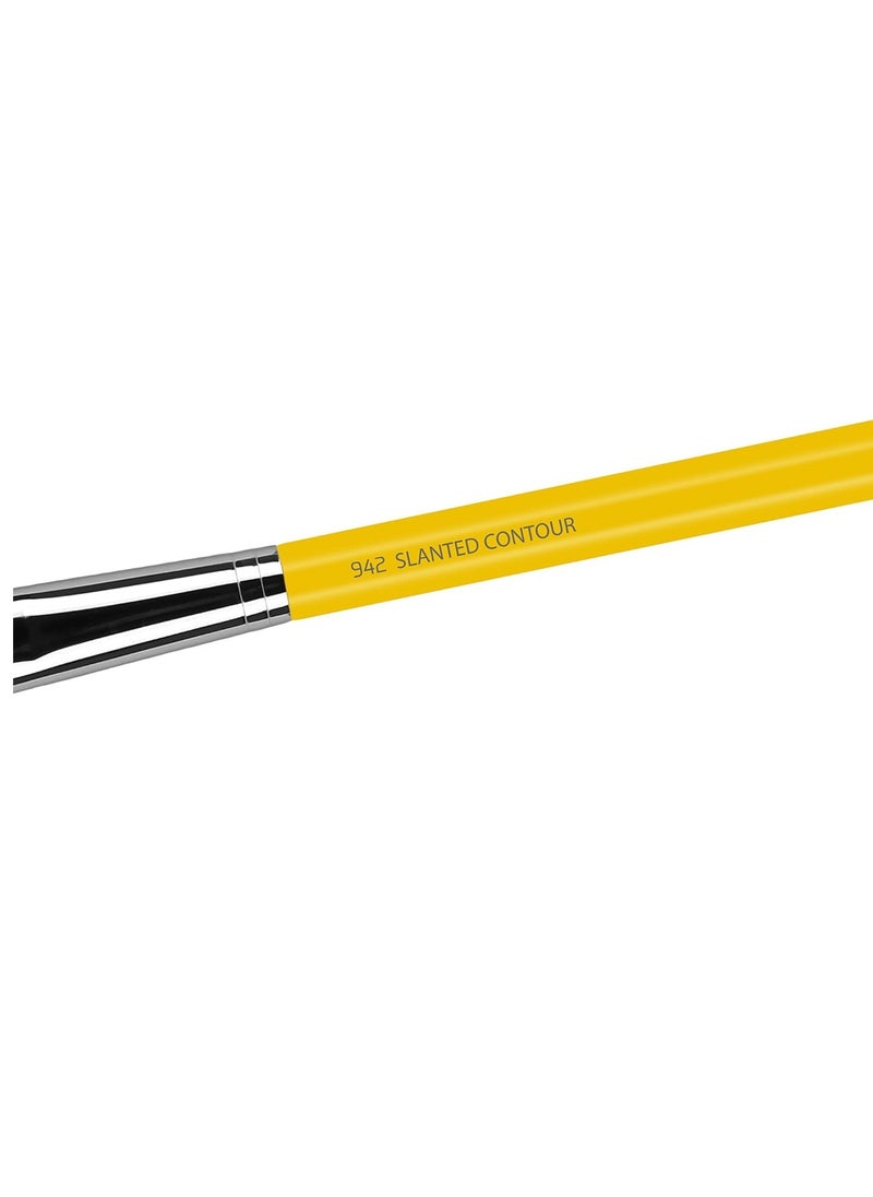 Bdellium Tools Bdellium Tools Professional Makeup Brush - Studio Series 942 Slanted Contour - With Mix of Soft Synthetic & Natural Fibers, For Adding Dimension to the Face (Yellow, 1pc)  - Image 3