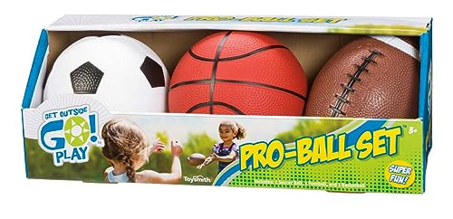 Toysmith طقم كرات تويسميث الرياضية الصغيرة للأطفال في الهواء الطلق - مجموعة من 3 كرات للأطفال بعمر 3 سنوات تشمل كرة قدم 5 وكرة قدم 65 وكرة سلة 5 للعب الداخلي أو الخارجي هدية للأطفال - Image 1