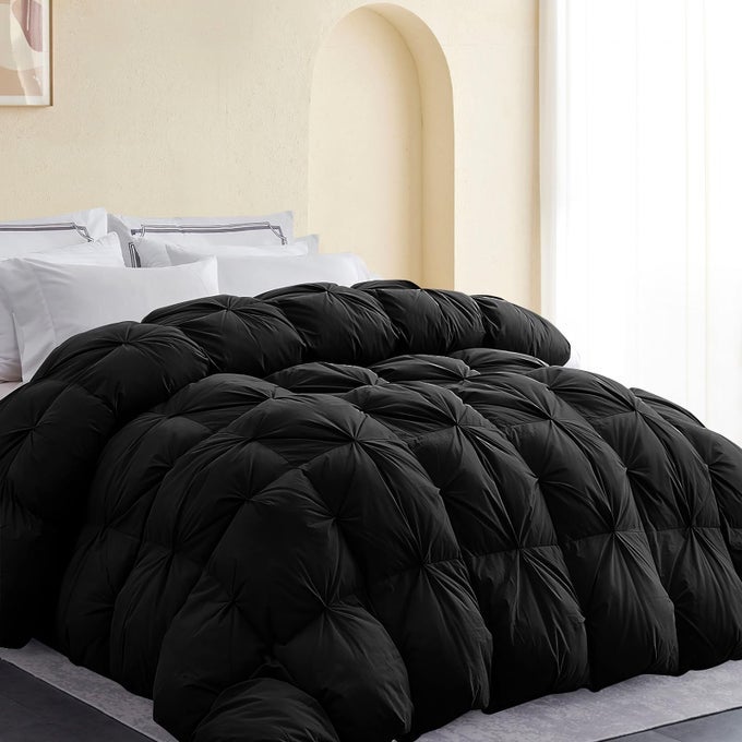 PREMIUM DOWN COMFORTER CAL KING SIZE LUXURIOUS ALL SEASON DUVET INSERT WITH COTTON BLENDED FABRIC PINCH PLEAT DESIGN HOTEL BEDDING COMFORTER BLACK108X98