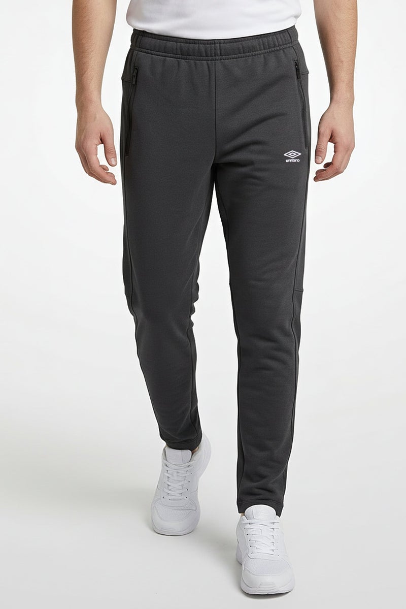umbro Men Sportswear Fit Club Training Sweatpants, Black - Image 1