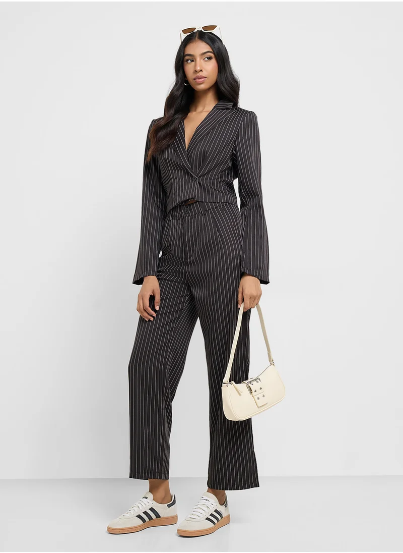 جينجر Cropped Blazer & Straight Fit Pant Coord Set