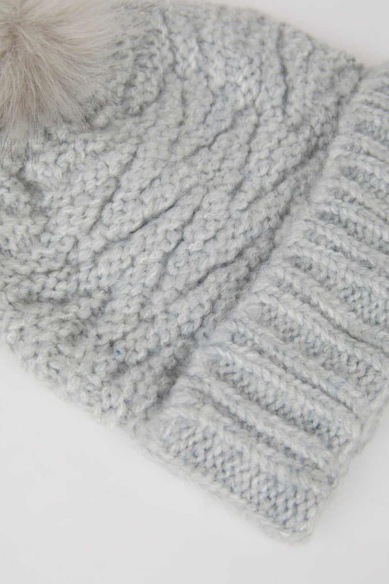 DeFacto Woman Pompom Beanie  - Image 5