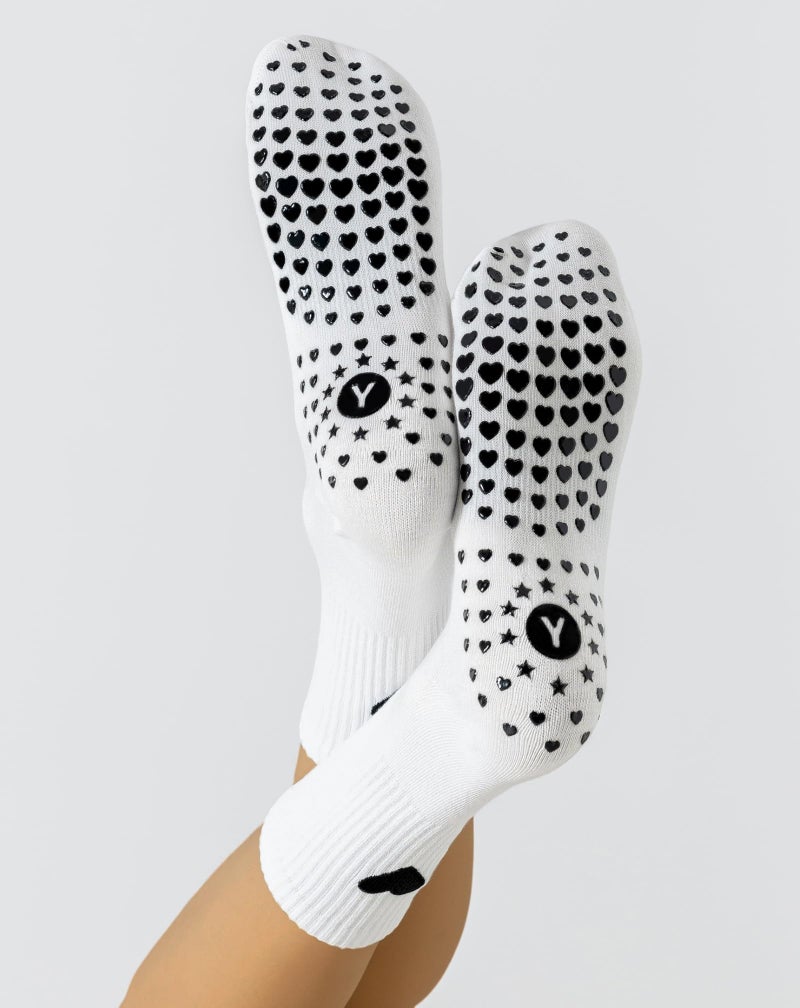 Yawlsow Pilates Grip Socks for Women Yoga Grippy Socks Cute Barre Non Skid Athletic Crew Sticky Sock Workout Hospital (US, Alpha, One Size, Regular, Regular, 1 Pack-White-Big Heart) - Image 4