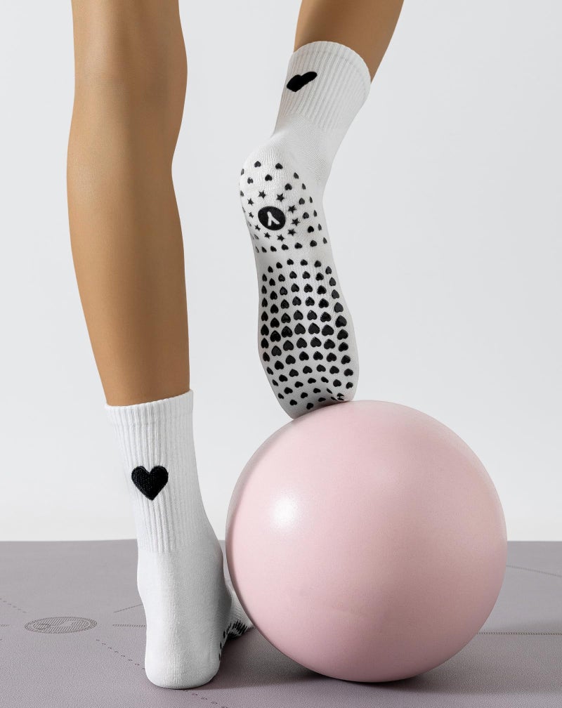 Yawlsow Pilates Grip Socks for Women Yoga Grippy Socks Cute Barre Non Skid Athletic Crew Sticky Sock Workout Hospital (US, Alpha, One Size, Regular, Regular, 1 Pack-White-Big Heart) - Image 3