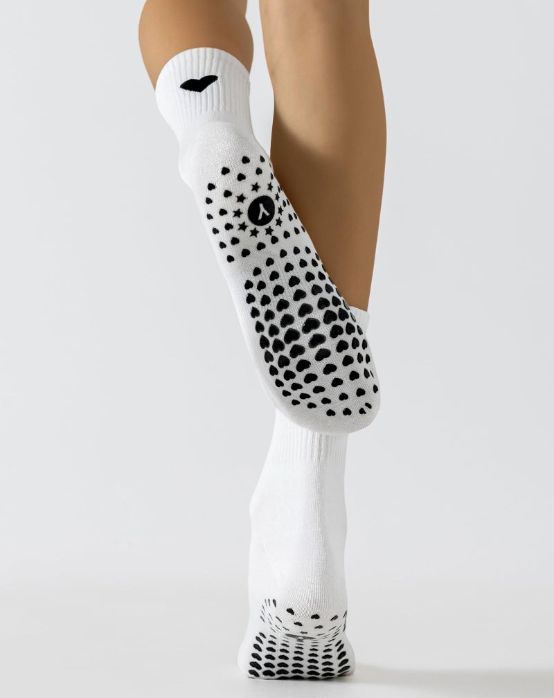 Yawlsow Pilates Grip Socks for Women Yoga Grippy Socks Cute Barre Non Skid Athletic Crew Sticky Sock Workout Hospital (US, Alpha, One Size, Regular, Regular, 1 Pack-White-Big Heart) - Image 2