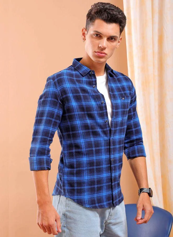 The Indian Garage Co Men Slim Fit Checkered Full Sleeves Cutaway Collar Casual Shirt