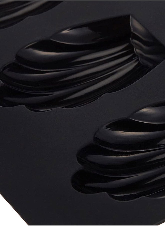 Lekue 9-Cavities Professional Madeleine Mould Black - Image 4
