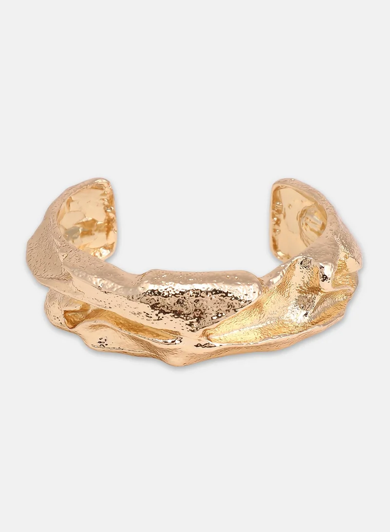 سوهي Women's The Chunky-Crushed Cuff Bracelet