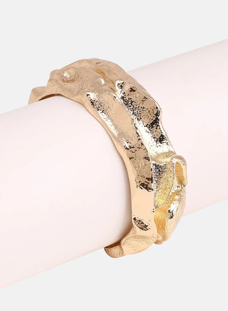 سوهي Women's The Chunky-Crushed Cuff Bracelet