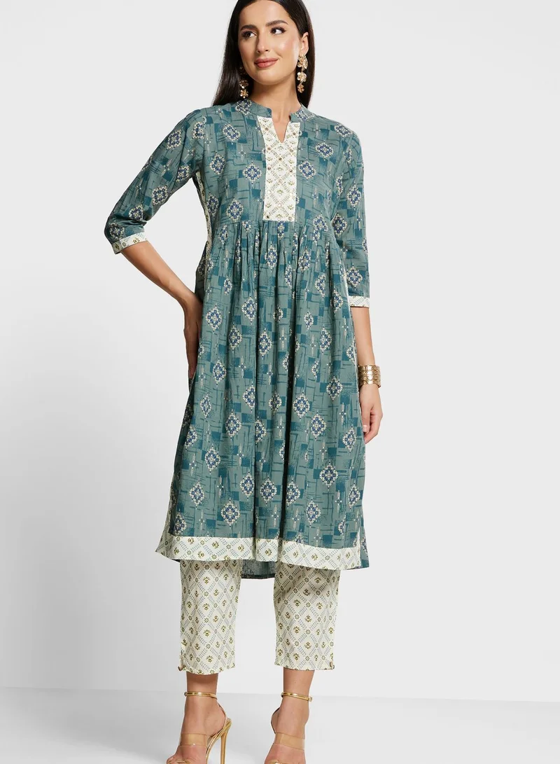 indya V-Neck Printed Kurti & Pants Set