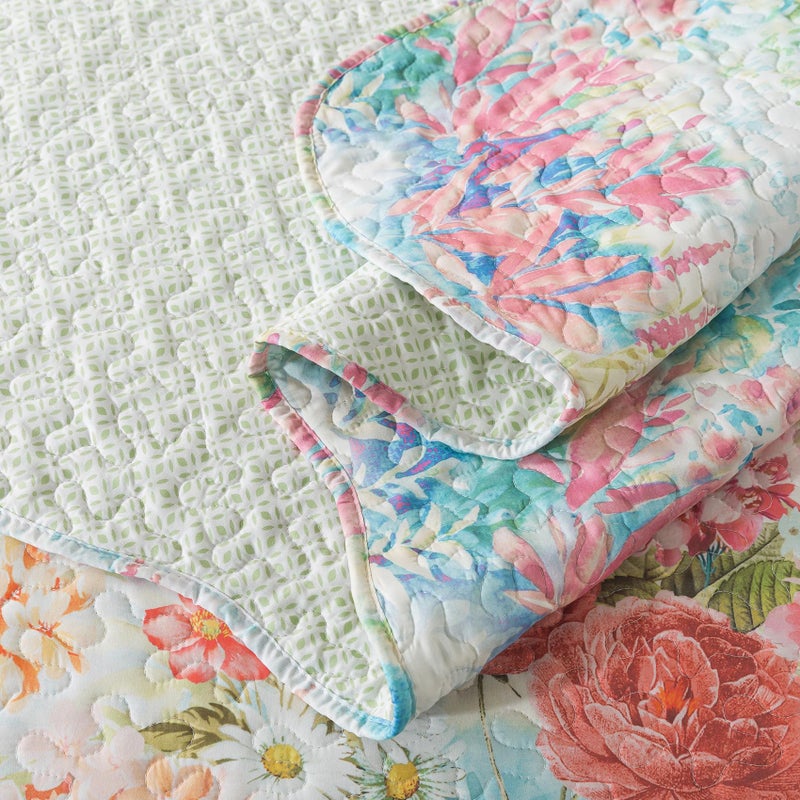 Travan Bedding Set - King Quilt Set with 1 Quilt and 2 Shams, Dream Garden-Champagne, Microfiber, All Season, 3 Pieces - Image 5