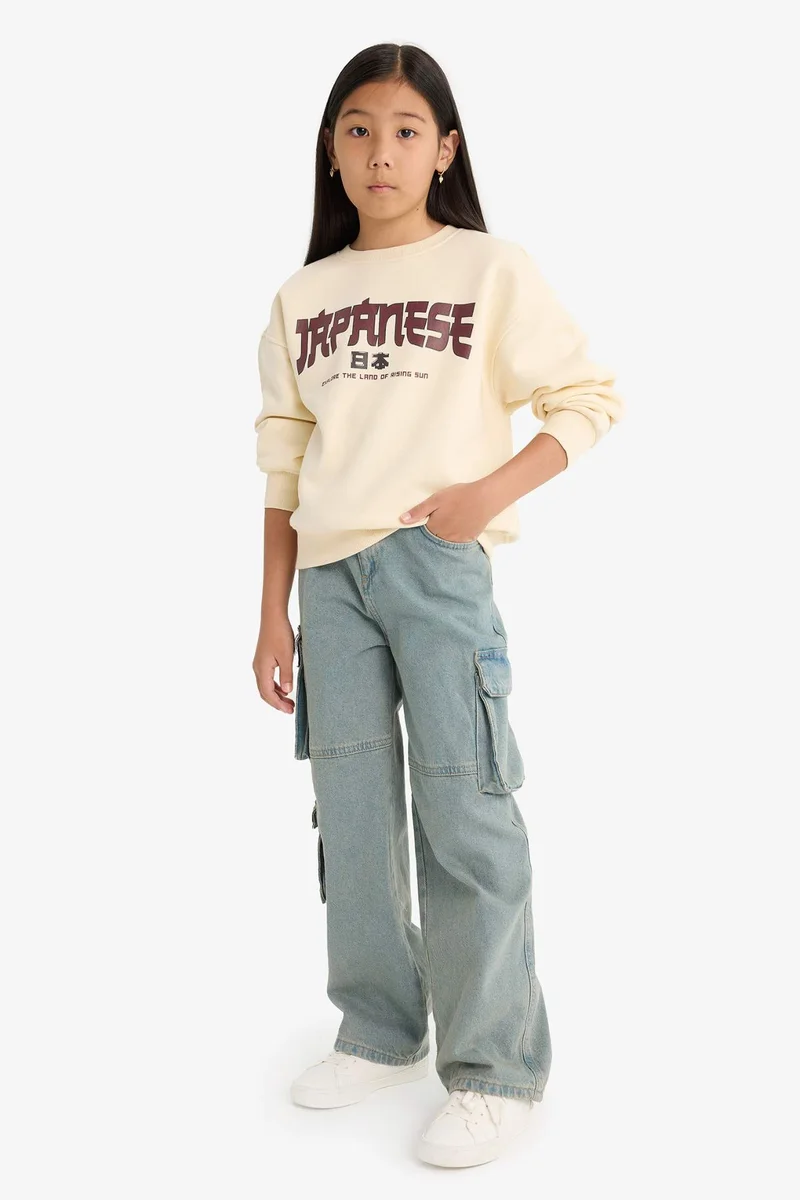 ديفاكتو Girl Relax Fit Crew Neck Printed Sweatshirt