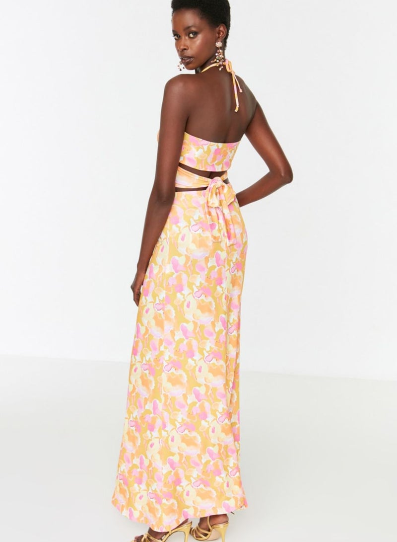 trendyol Halter Neck Printed Crop Top & Skirt Set - Image 3