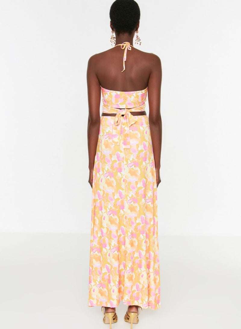 trendyol Halter Neck Printed Crop Top & Skirt Set - Image 5