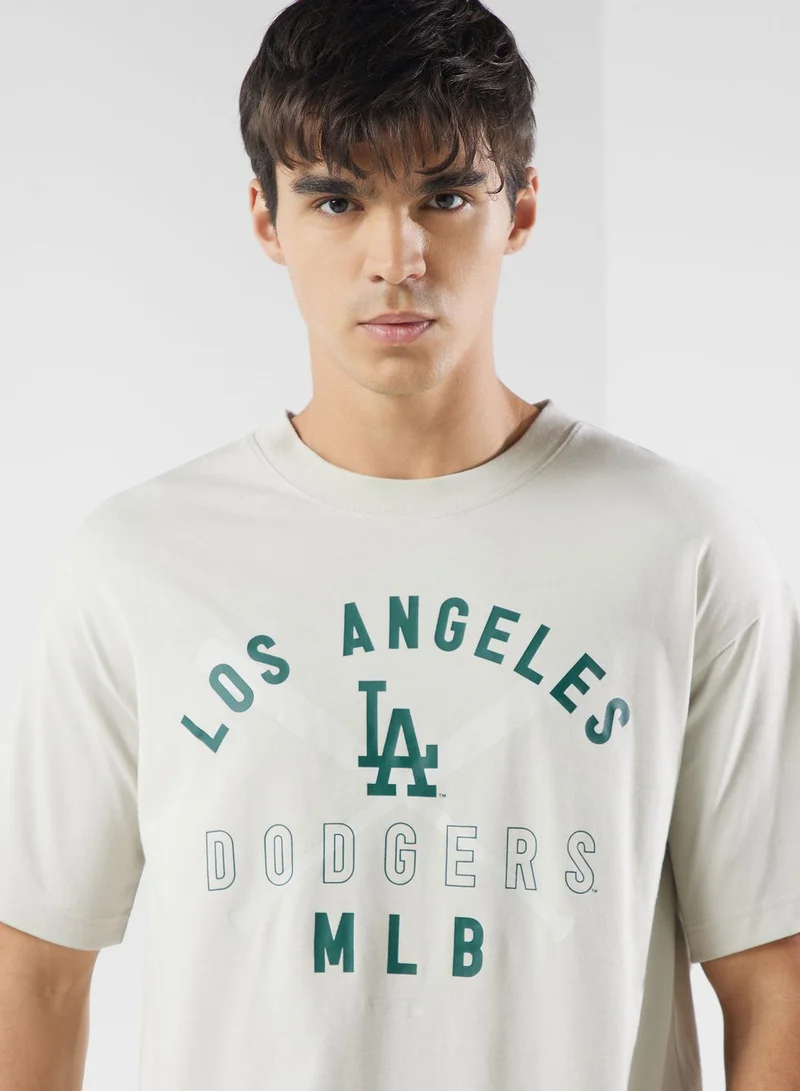 Fanatics  Los Angeles Dodgers T-Shirt for Men | Best Price UAE