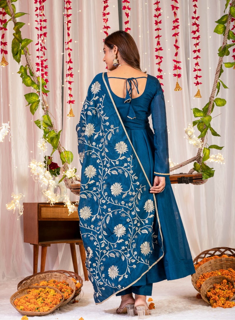 Launching product with exclusive rights belong Gown with Heavy Dupatta work - Image 5