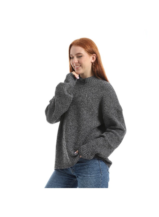 Caesar Women's plain wool sweater with a round neck - Image 5