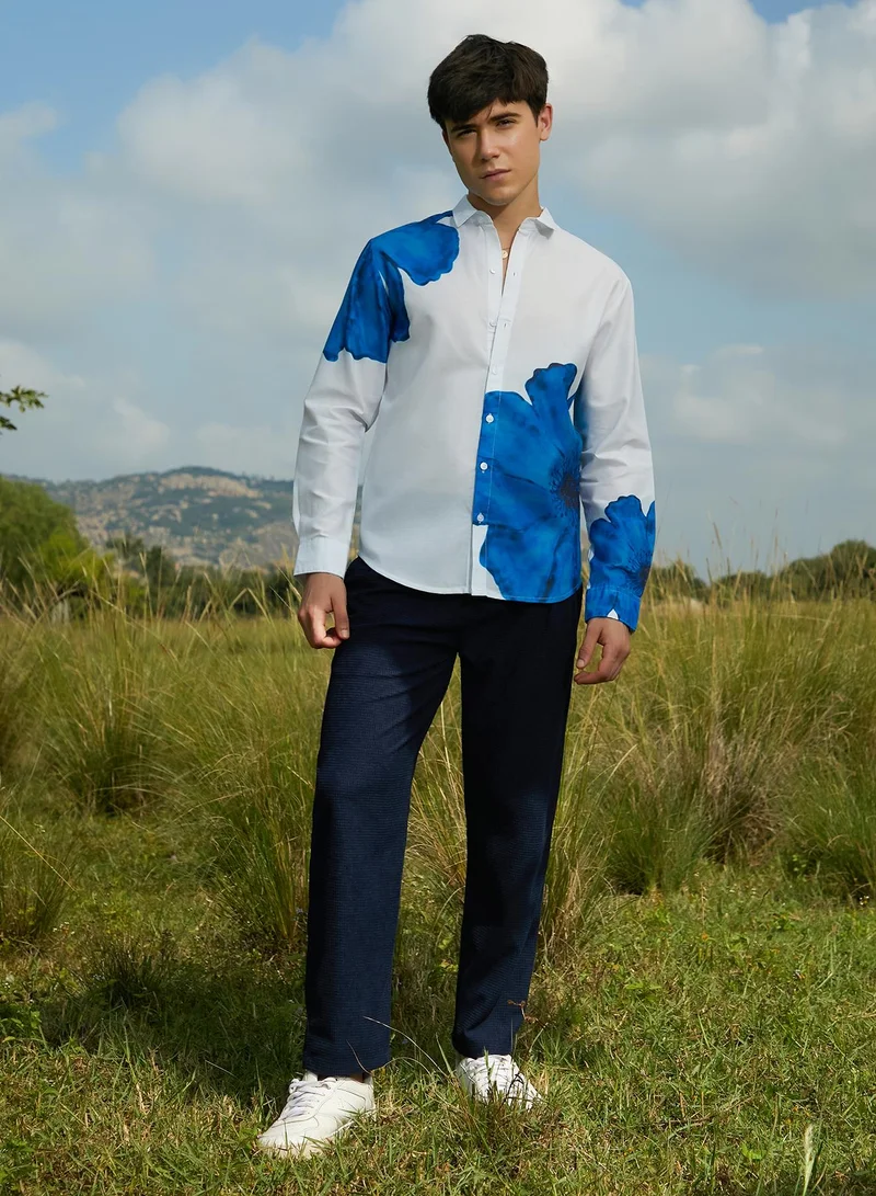 Campus Sutra Campus Sutra Men's Royal Blue Primrose Flora Shirt For Casual Wear | Spread Collar | Long Cuffed Sleeves | Button Closure | Shirt Crafted With Comfort Fit For Everyday Wear