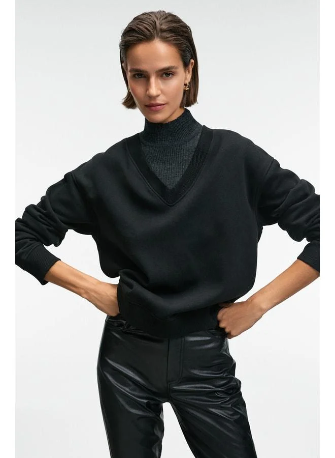 GRIMELANGE ARINEL Women's V-Neck Regular Fit Black Sweatshirt.
