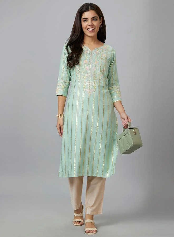 globus Globus Green Embroidered Straight Kurta