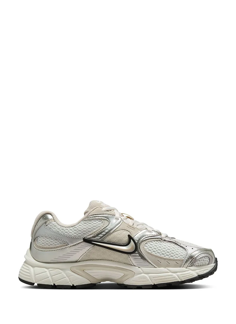 Nike V5 Runner