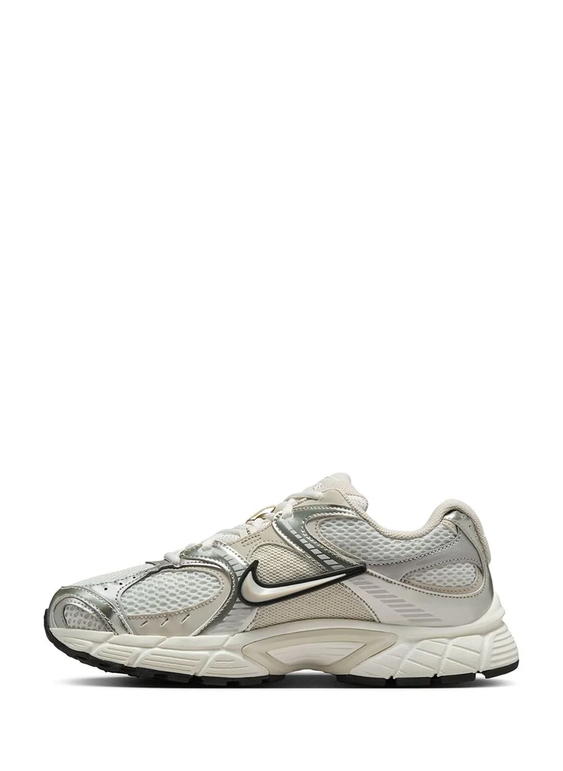 Nike V5 Runner