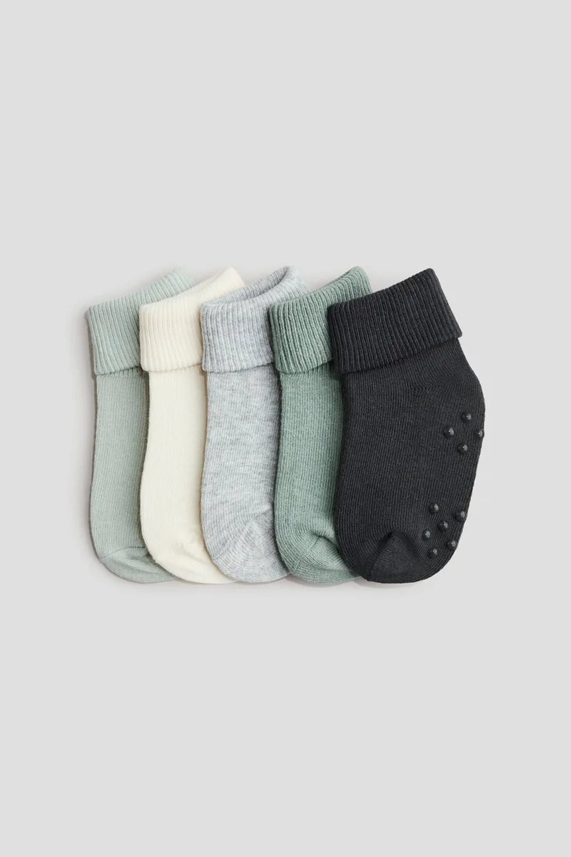 اتش اند ام جوارب مانعة للانزلاق - عبوة من 5 قطع