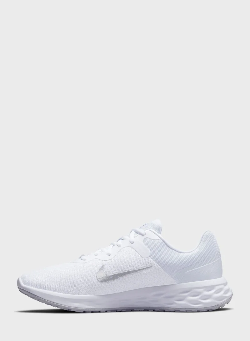 Nike Revolution 6