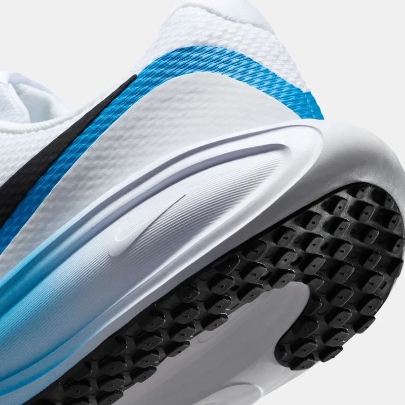 Nike Men's Revolution 8 Road Running Shoes