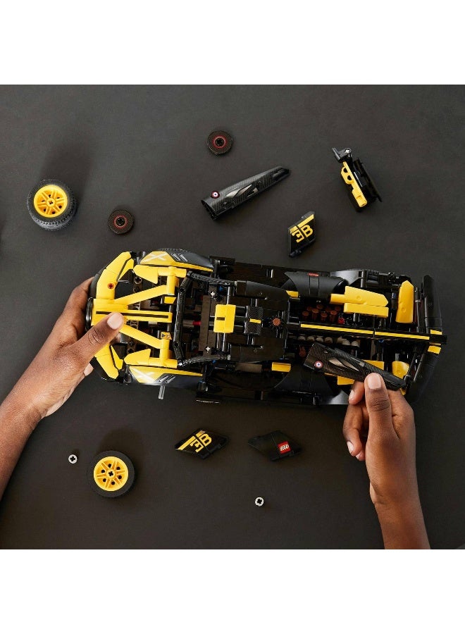 LEGO Technic Bugatti Bolide (905 Pieces)  - Image 2