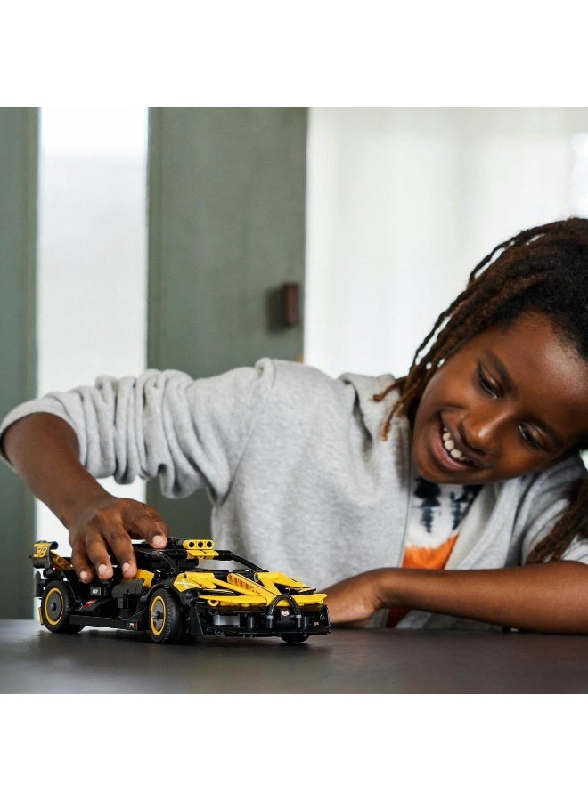 LEGO Technic Bugatti Bolide (905 Pieces)  - Image 4