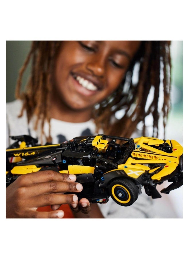 LEGO Technic Bugatti Bolide (905 Pieces)  - Image 3