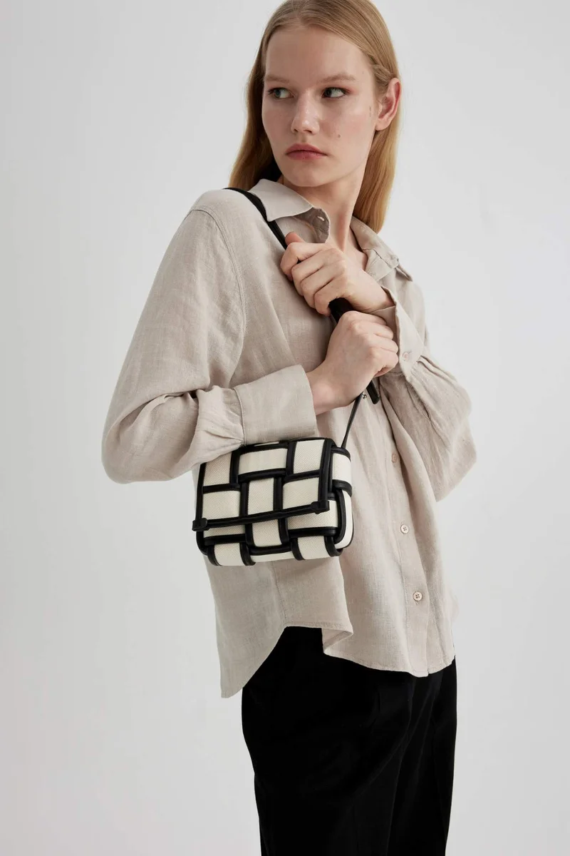 ديفاكتو Shoulder bag