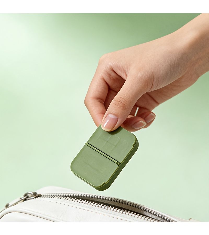 Green Integrated Pill Splitter For Cutting Small Micro Pills With Storage - Image 5