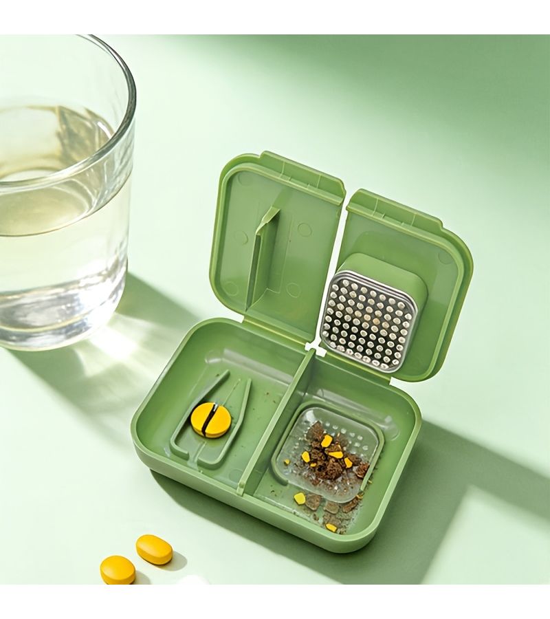 Green Integrated Pill Splitter For Cutting Small Micro Pills With Storage - Image 2