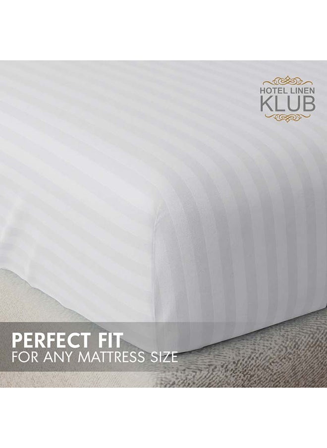 Hotel Linen Klub - شريحة ميكروفايبر بيضاء ملاءة مفروشة كوين 150x200 سم - Image 1