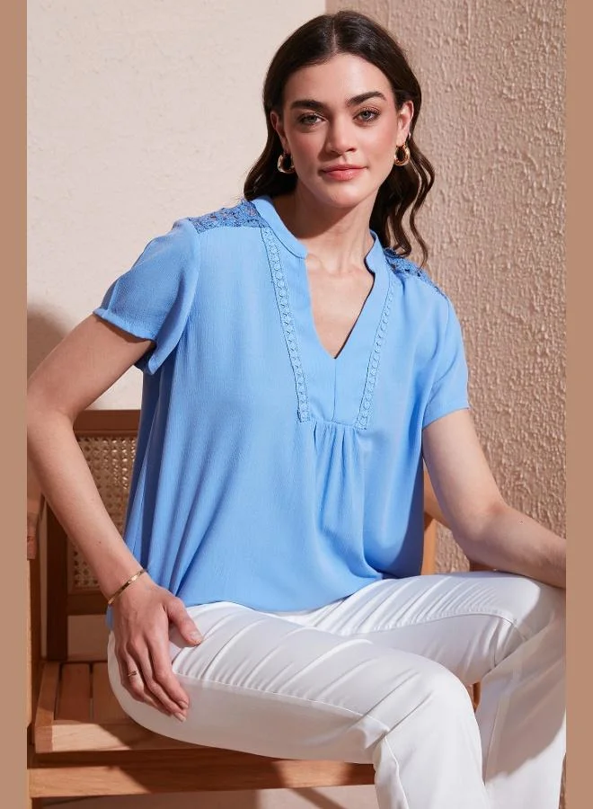 Lela Lela Guipure Detail 100% Cotton Regular Fit V-Neck Blouse Women's Blouse 611BZ0286