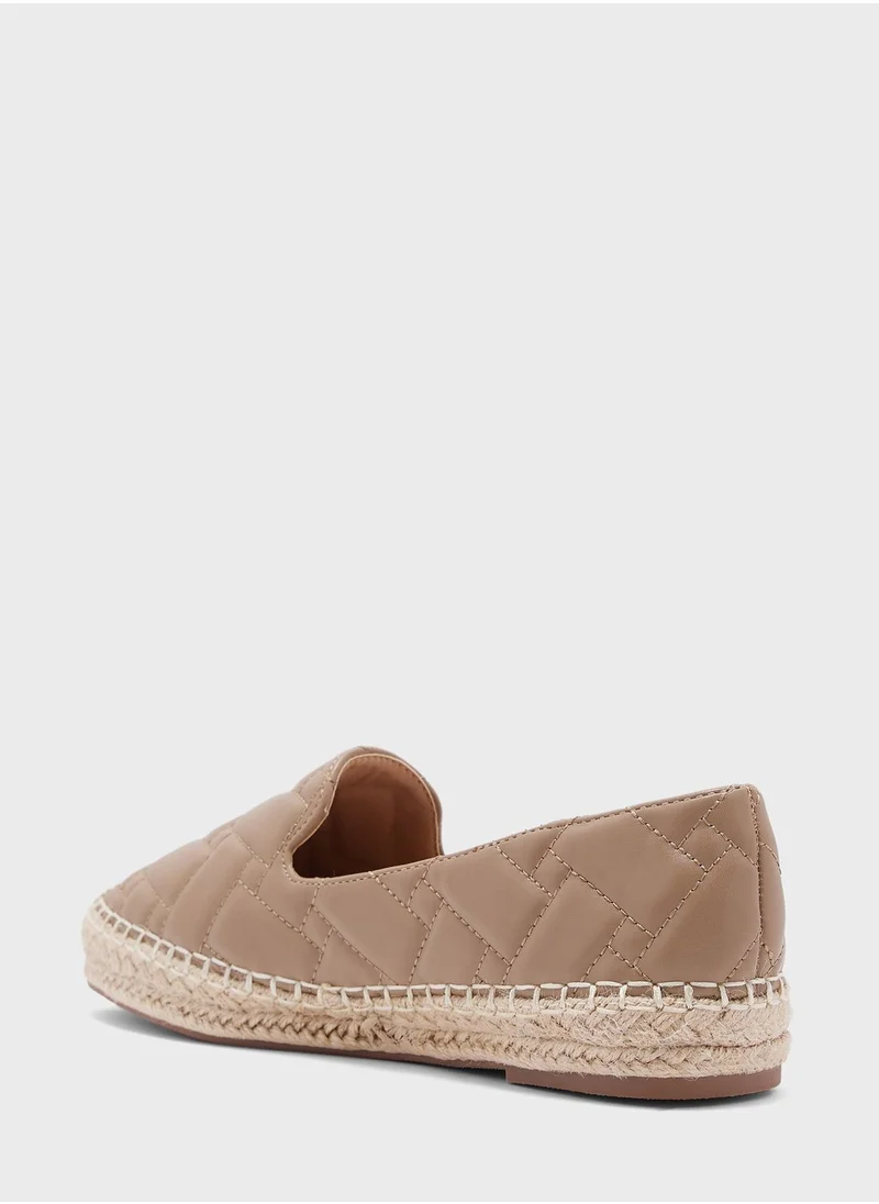 جينجر Woven Effect Quilted  Espadrille