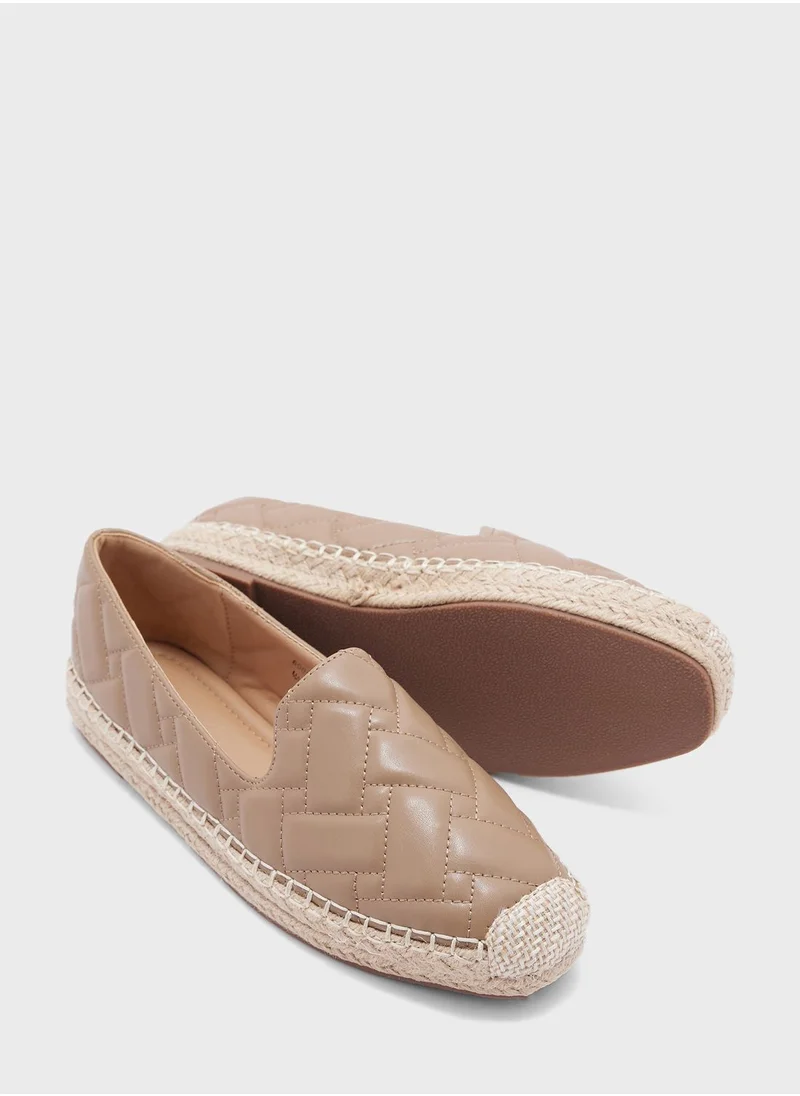 جينجر Woven Effect Quilted  Espadrille